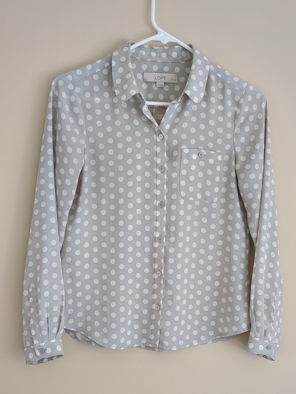 XSP Ann Taylor LOFT Gray Polka Dot Button Up Shirt Top